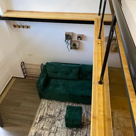 D&e Apartment *